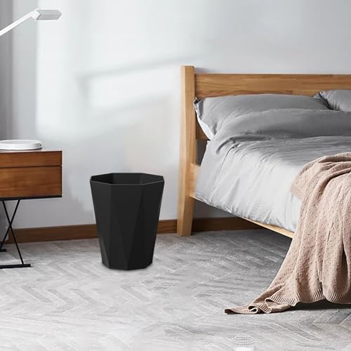 2025 Polygon Small Trash Can Black 1
