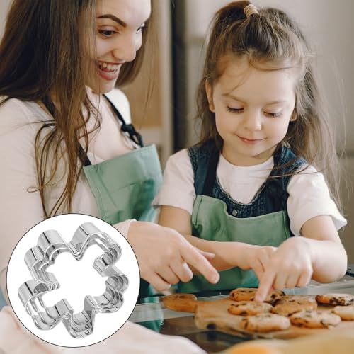 3 Pack Clover Cookie Cutter Set 4 Leaf Clover Metal Baking Tools