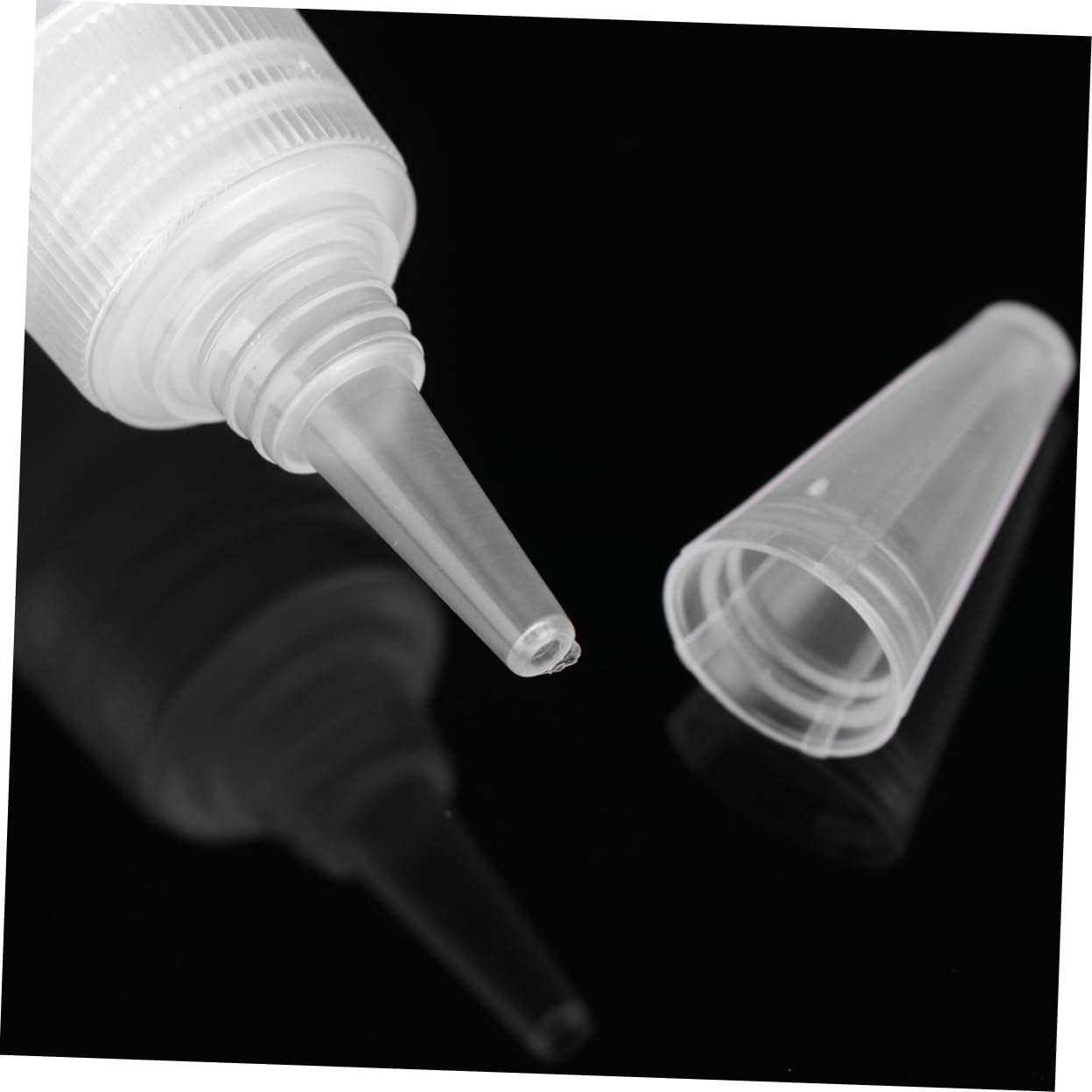 CANIGHT 2 Sets Lightweight 100ml Squeeze Bottles with Leakproof Design and Funnel