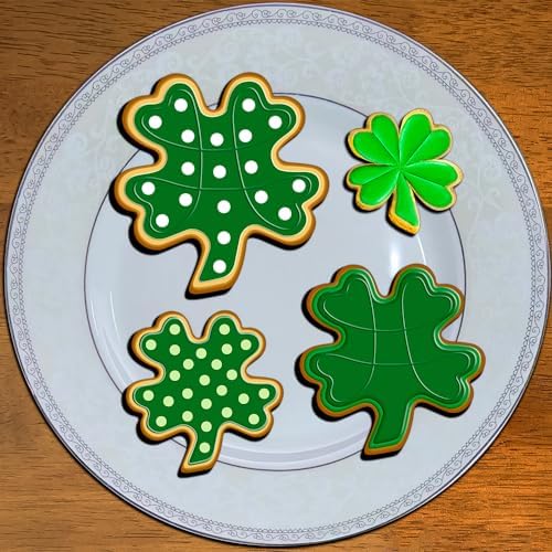 YXCLIFE 8PCS St Patricks Day Cookie Cutters Set