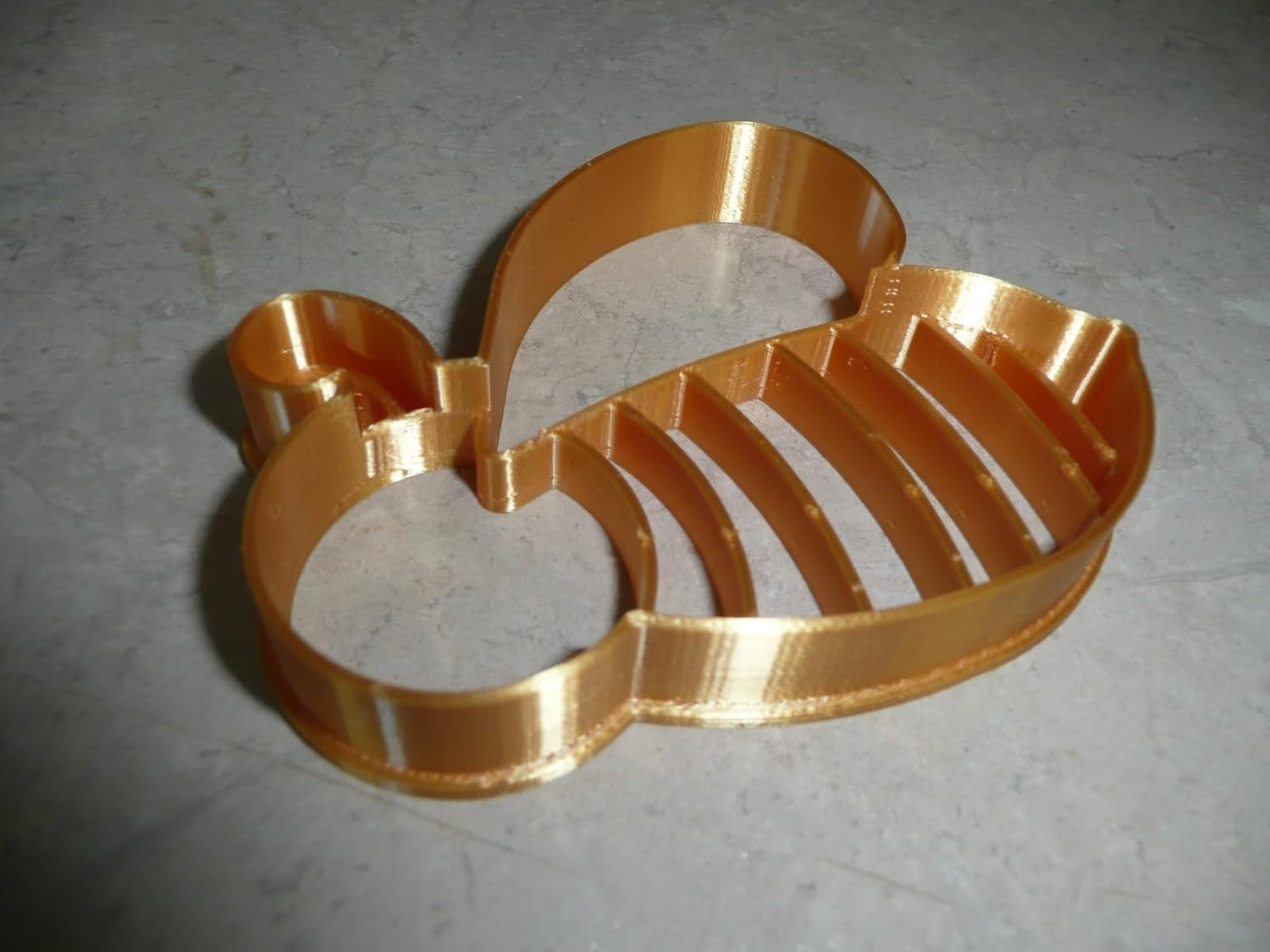 Bumblebee Side-Facing Cookie Cutter - Made in USA