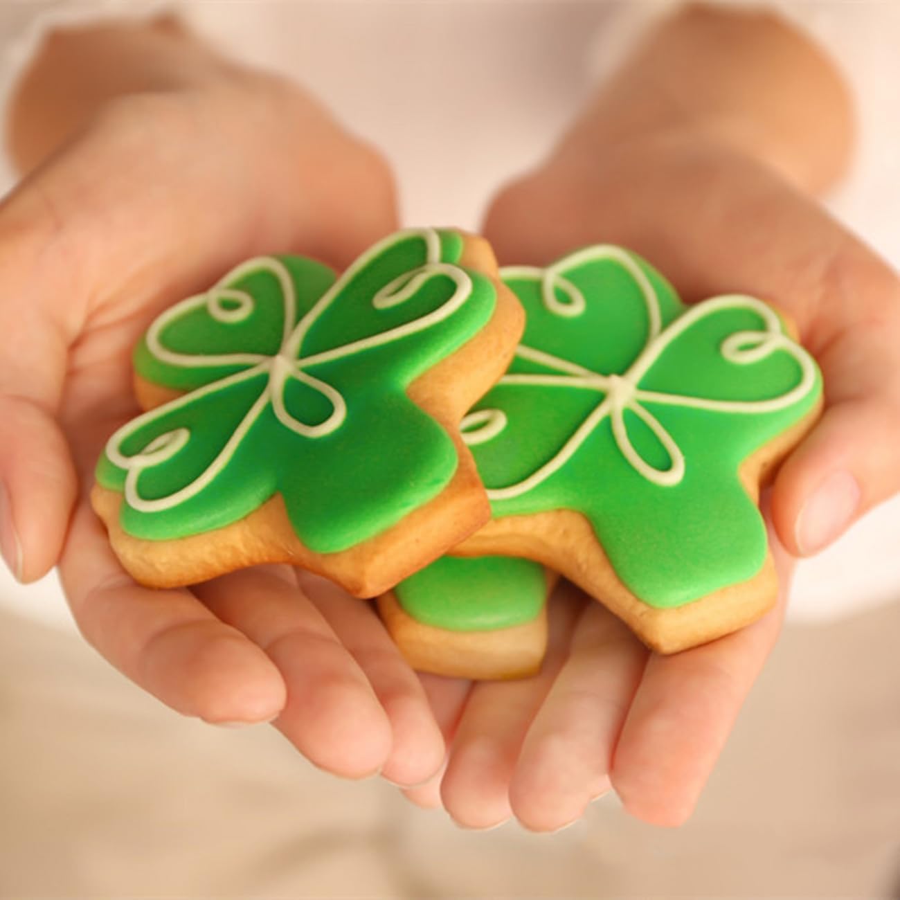 St Patricks Day Shamrock Cookie Cutters 4 Pack Stainless Steel