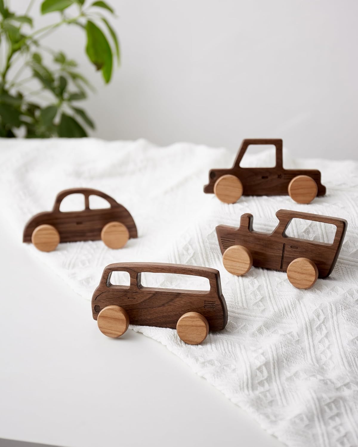 Vinoil Kids Car-Shaped Coat Hooks 4 Pack