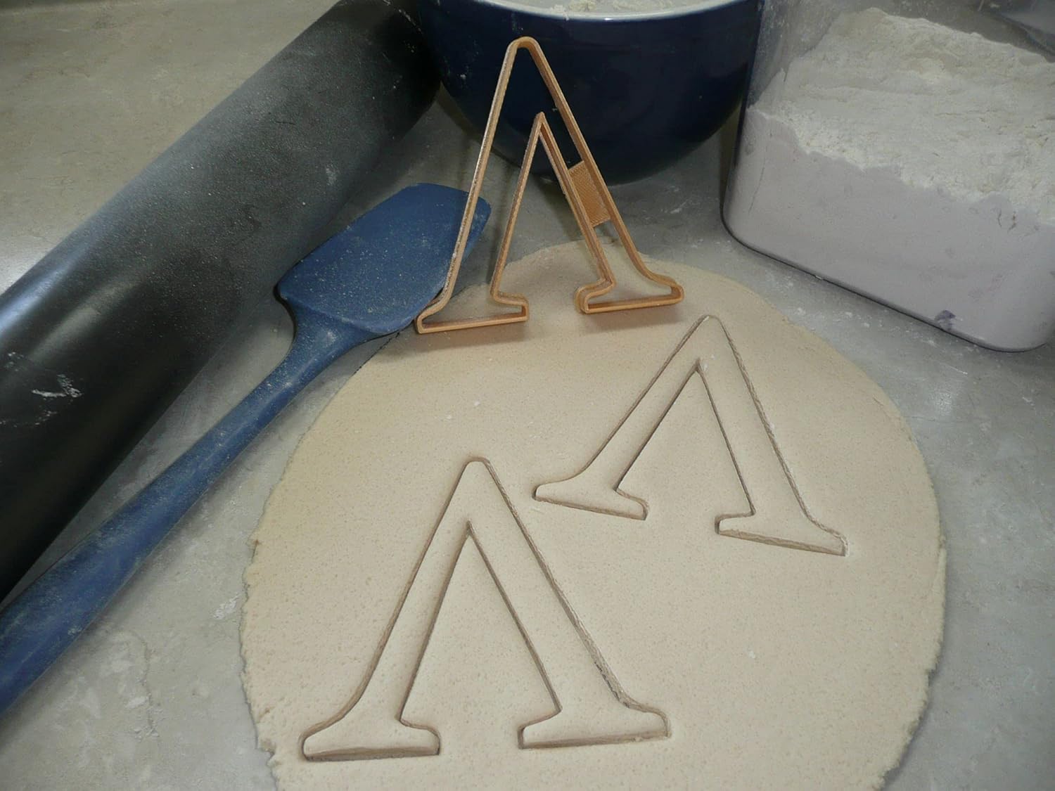 YNGLLC LAMBDA GREEK LETTER COOKIE CUTTER USA Made