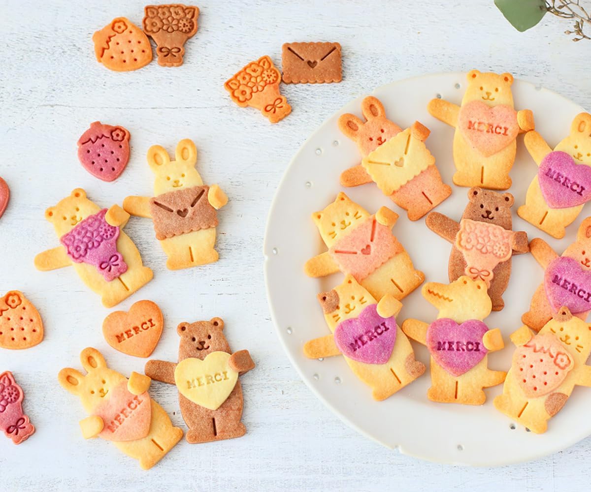 8 Pack Cuddly Huggy Animal Cookie Cutters Set