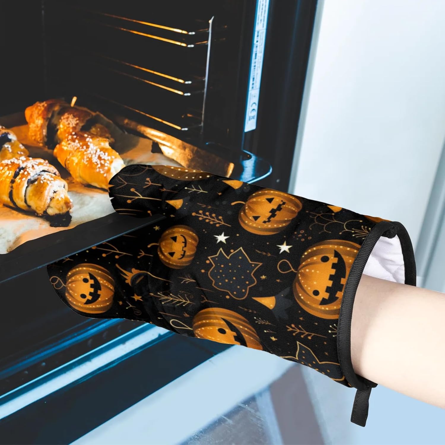 Aglebo Halloween Oven Mitts and Pot Holders Set of 2 1