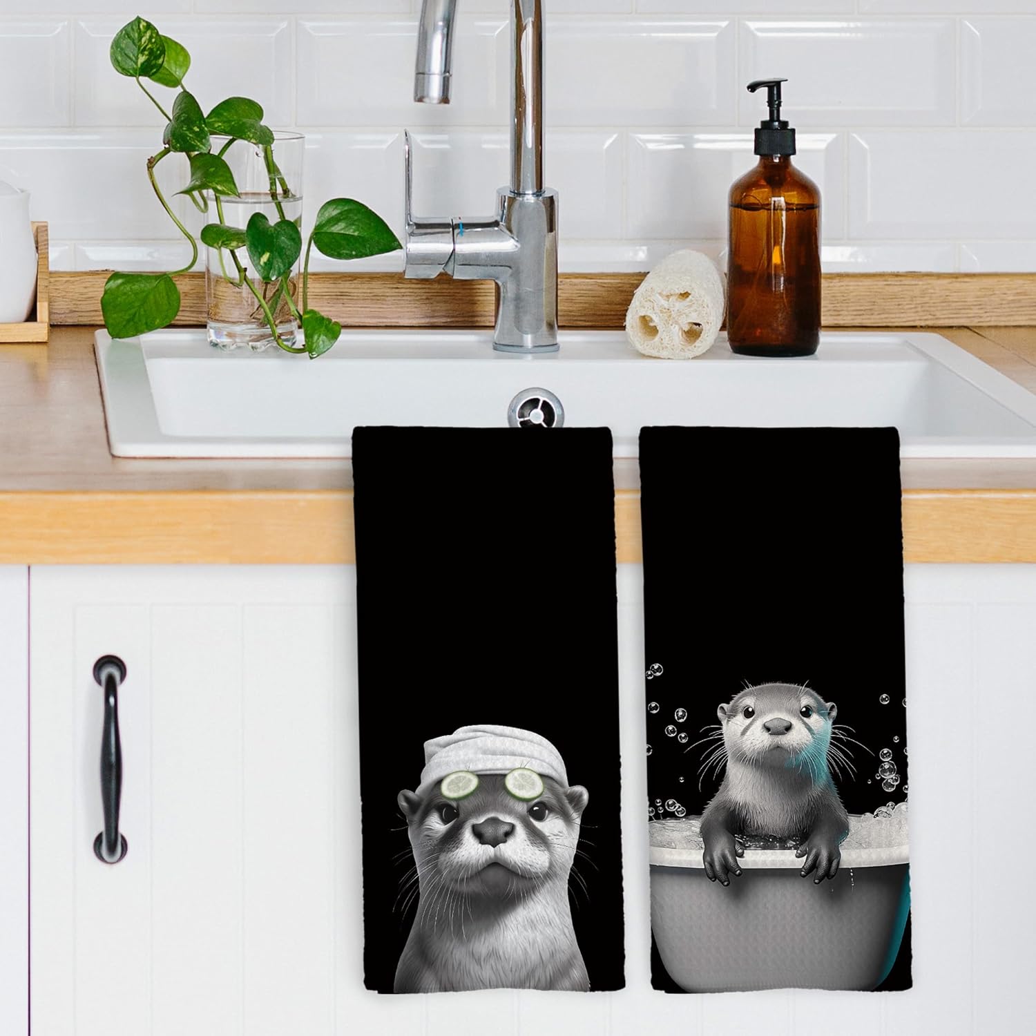 Funny Otter Hand Towels Set of 2 for Kitchen Bathroom
