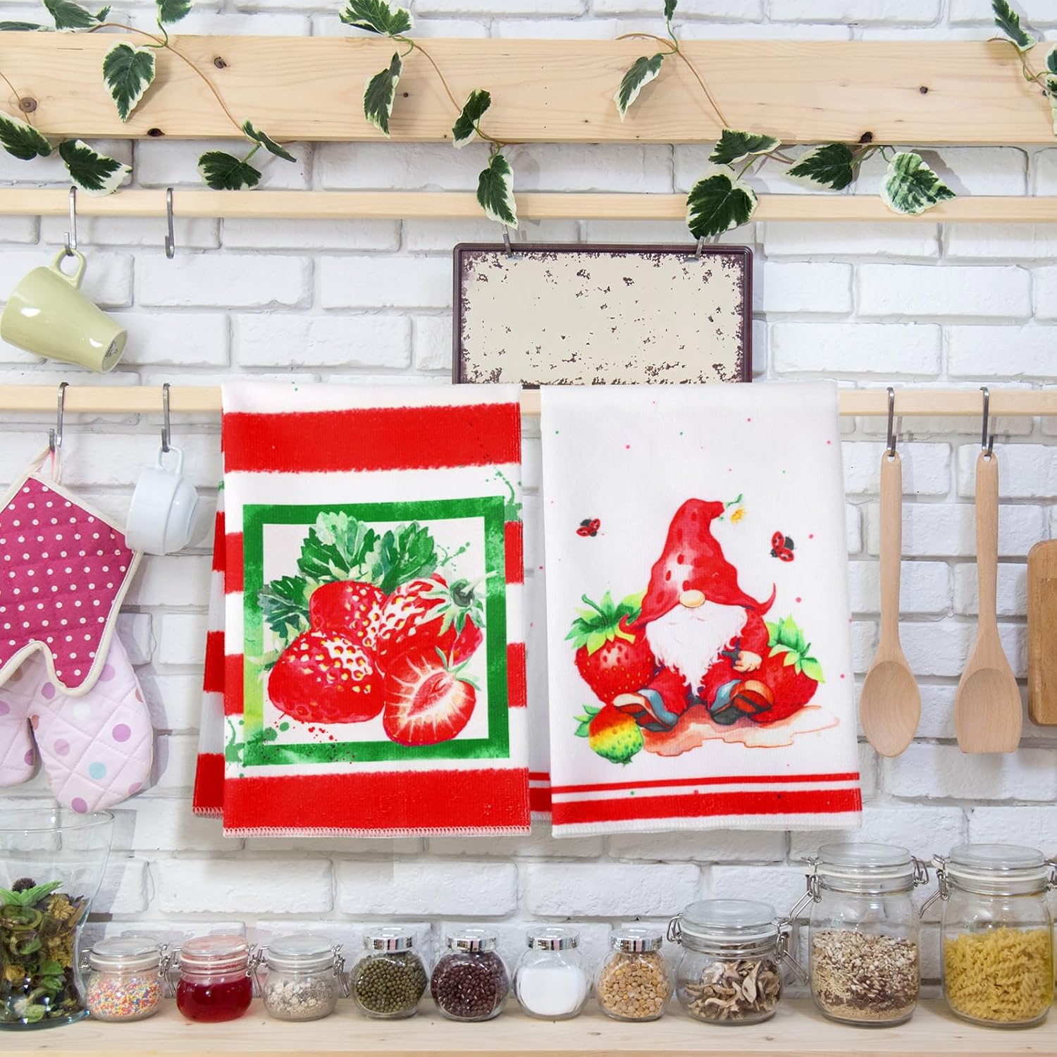 Sratte 6 Pcs Strawberry Kitchen Towels Set
