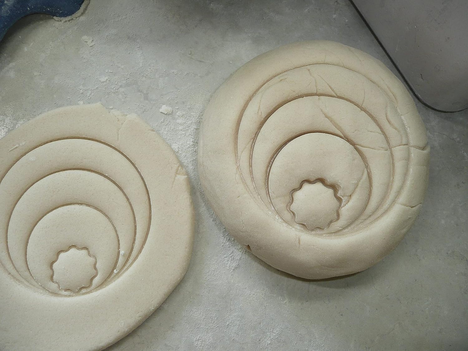 Circle Pattern Concha Cookie Cutters Set of 2 Sizes