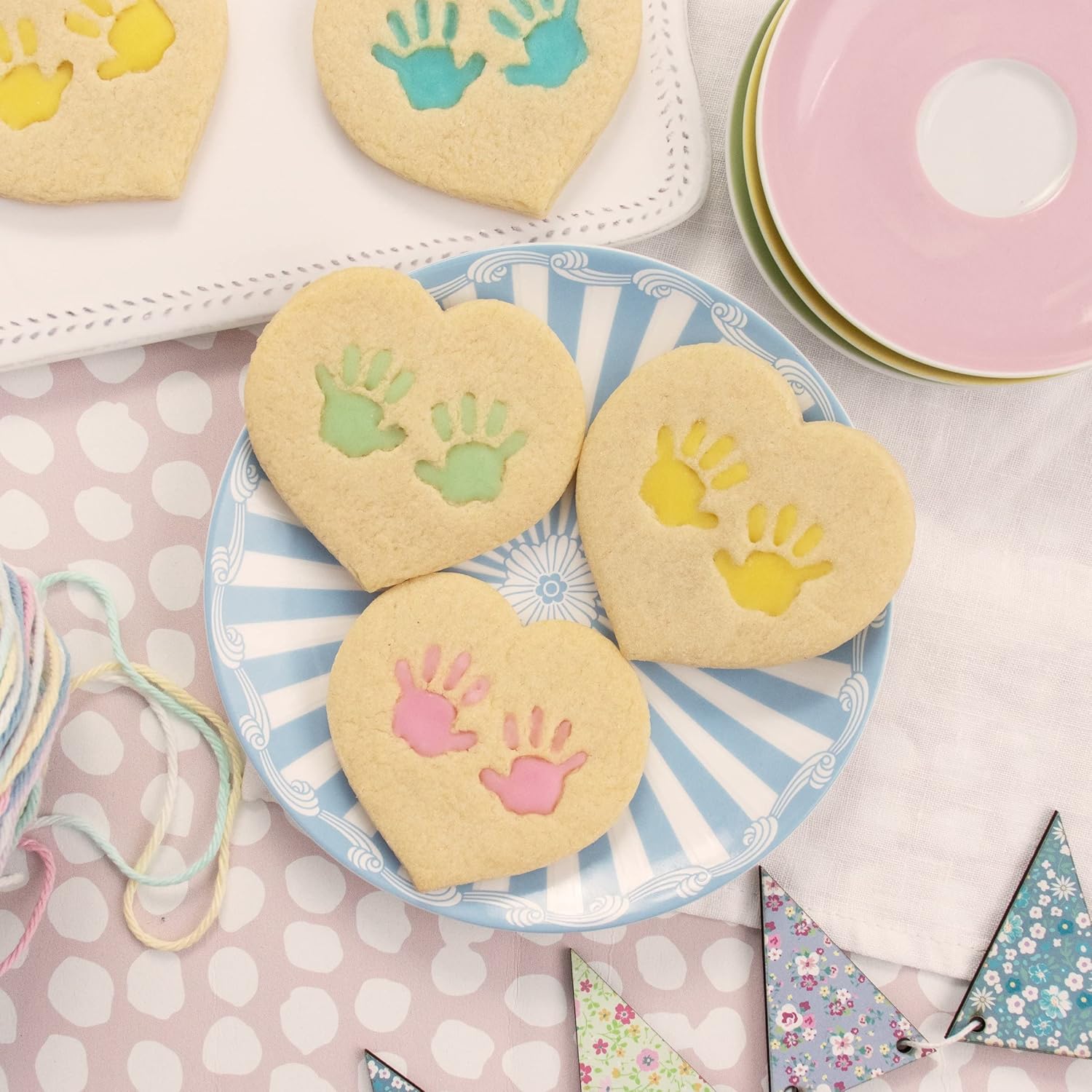 Bakerlogy Baby Hand Prints Cookie Cutter 1 Piece