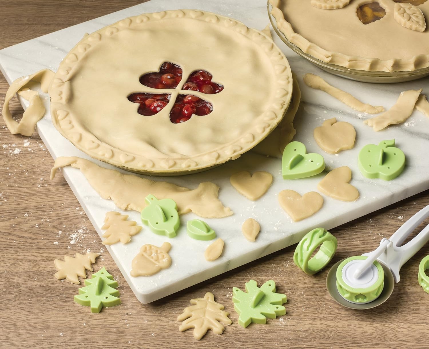 Fox Run 11-Piece Pie Top Cutter Set Green